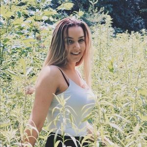 Meet your Posher, Mia